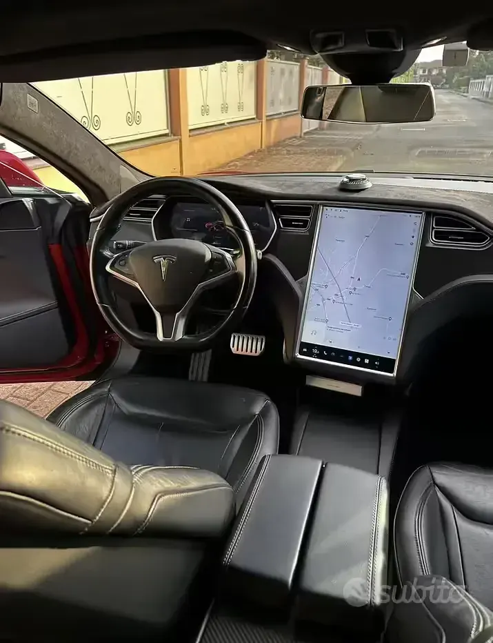 Usata Tesla Model S Performance 69 kW (94 CV) 2015 Rosso Utilitaria