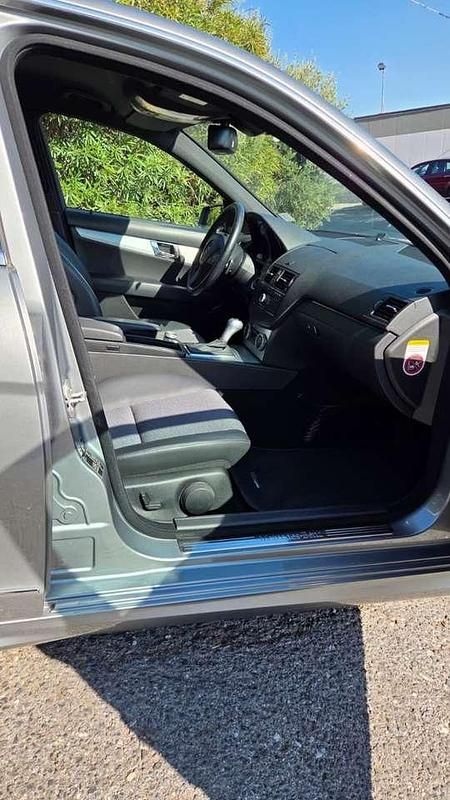 Usata Mercedes C320 Avantgarde 224 CV (164 kW) 2009 Argento Berlina