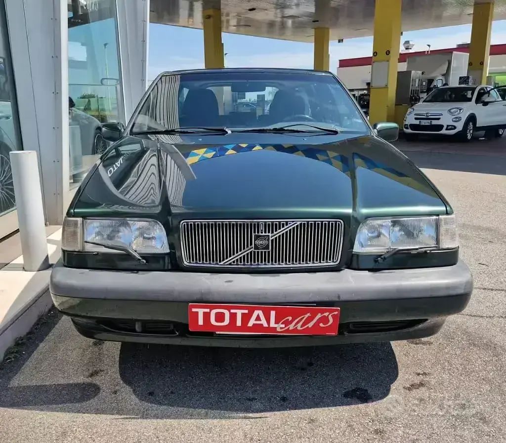 Usata Volvo 850 211 CV (155 kW) 1995 Verde metallizzato Station wagon