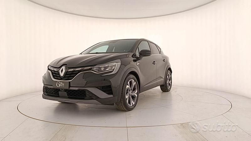 Usata Renault Captur Evolution 145 CV (106 kW) 2022 Nero SUV