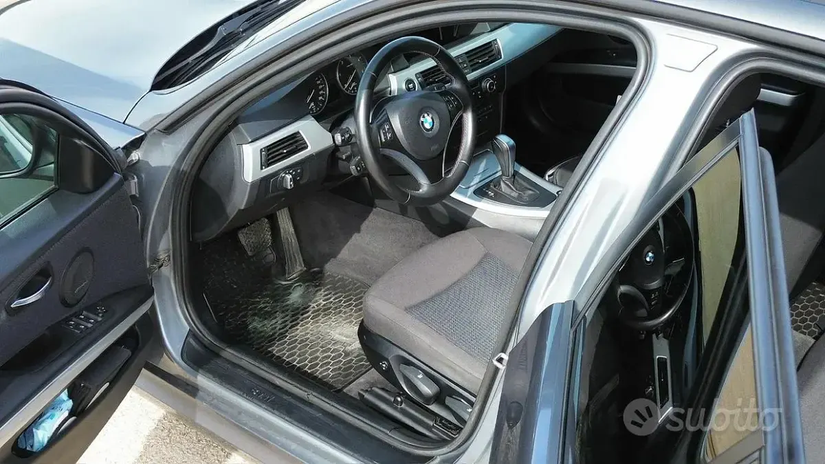 Usata BMW 318 143 CV (105 kW) 2013 Grigio Station wagon