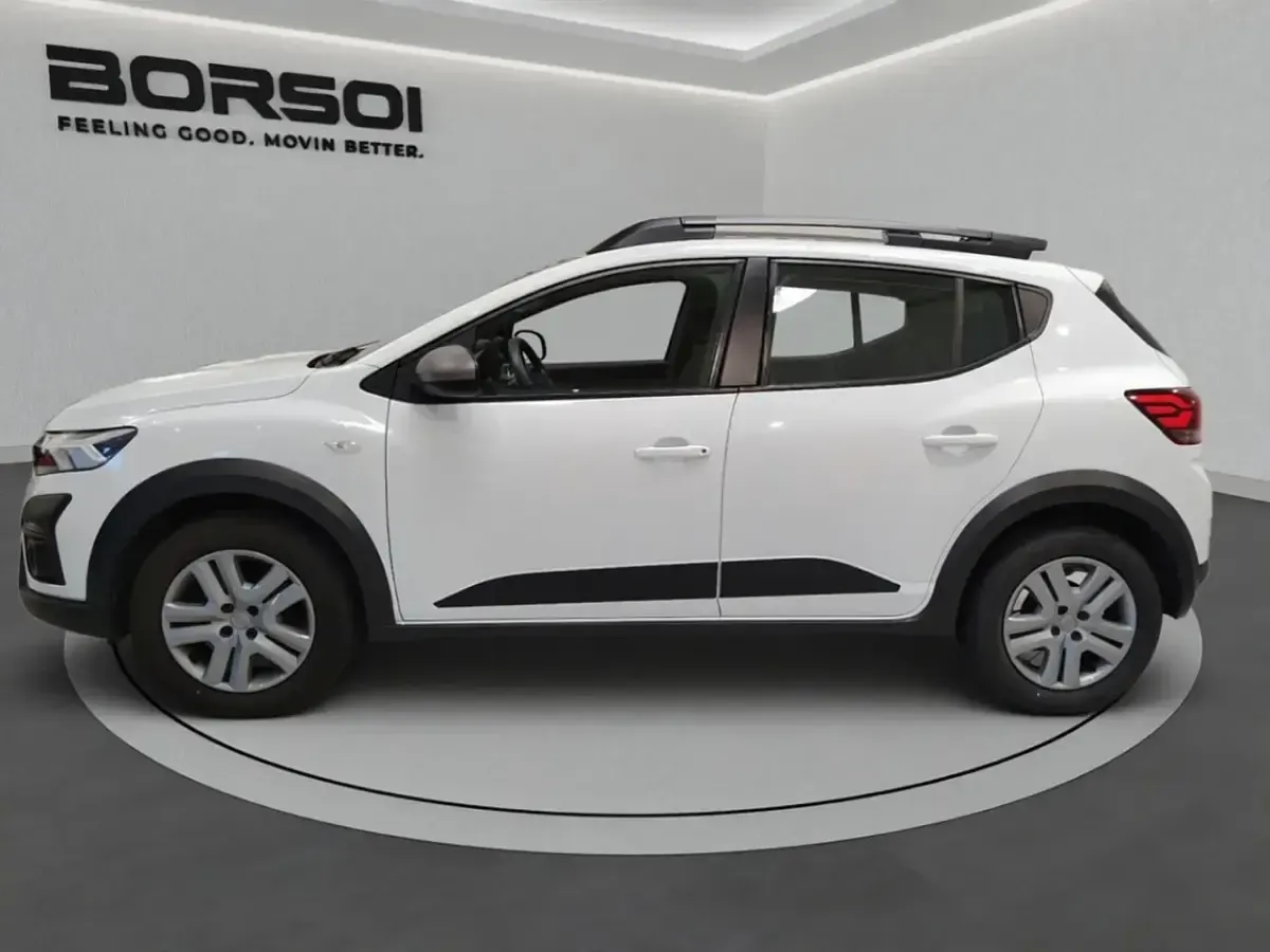 Usado Dacia Sandero Expression 101 CV (74 kW) 2023 Blanco Berlina