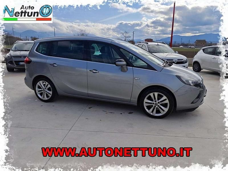 Usata Opel Zafira Tourer Cosmo 110 CV (80 kW) 2012 Grigio Monovolume