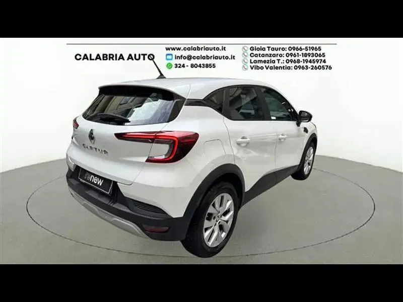 Usata Renault Captur Zen 100 CV (73 kW) 2021 Bianco SUV