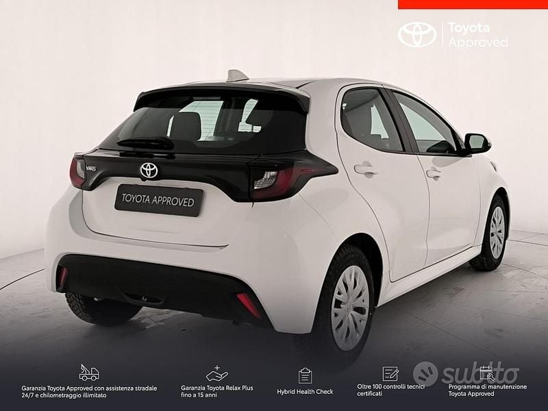 Usata Toyota Yaris Active 72 CV (52 kW) 2023 Bianco Utilitaria