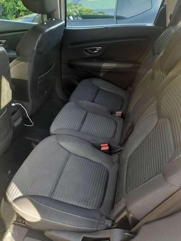 Usata Renault Grand Scénic IV Zen 110 CV (80 kW) 2017 Bianco Monovolume