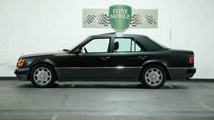 Usata Mercedes E500 320 CV (235 kW) 1993 Nero Berlina