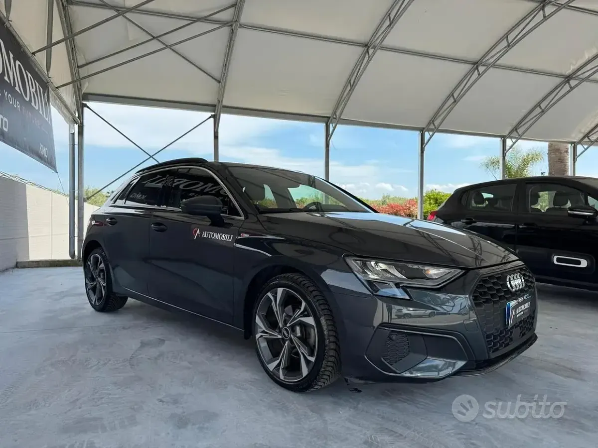 Begagnad Audi A3 Advanced 116 HK (85 kW) 2021 Svart Sedan
