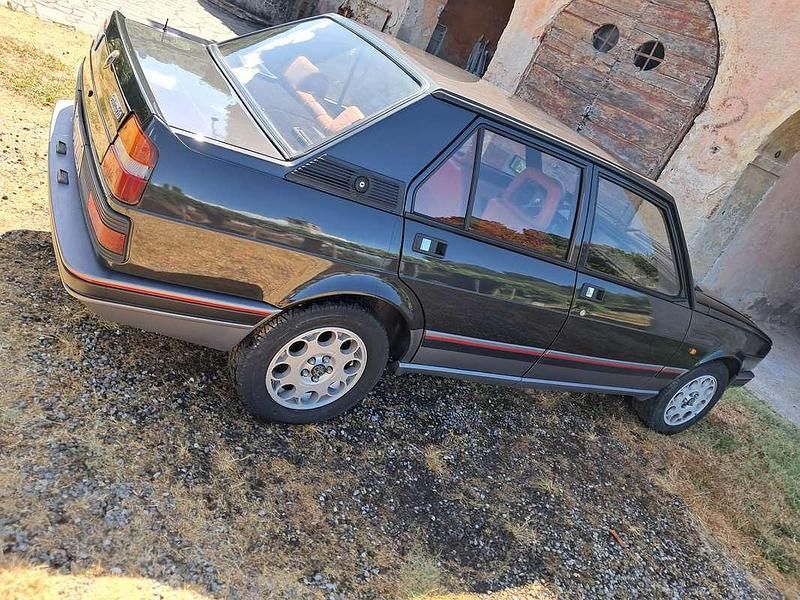 Usata Alfa Romeo Giulietta 170 CV (125 kW) 1983 Nero Berlina