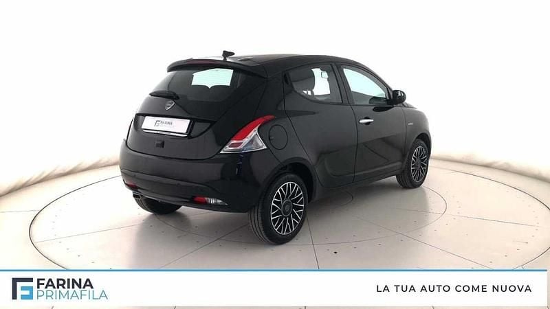 Usata Lancia Ypsilon S 69 CV (50 kW) 2024 Nero Utilitaria