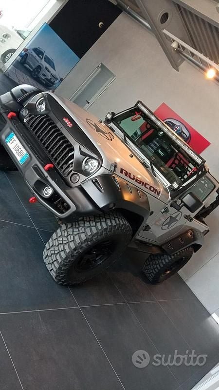 Usata Jeep Wrangler 2010 Grigio SUV