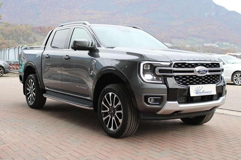 Usata Ford Ranger Platinum 239 CV (175 kW) 2024 Grigio Pick-up