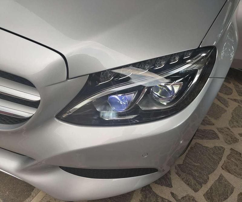Usata Mercedes C200 Executive 136 CV (100 kW) 2019 Grigio metallizzato Berlina