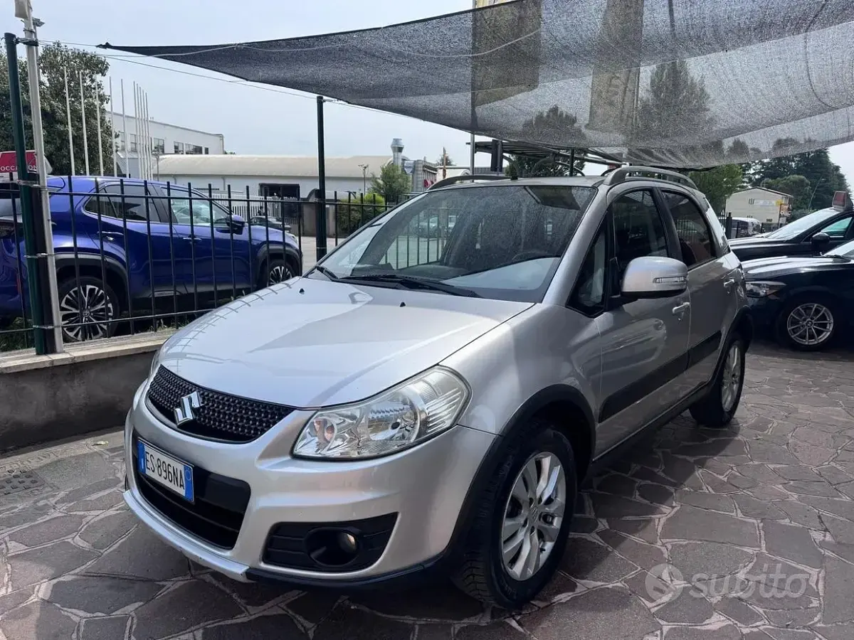 Second-hand Suzuki SX4 120 CP (88 kW) 2013 Gri SUV