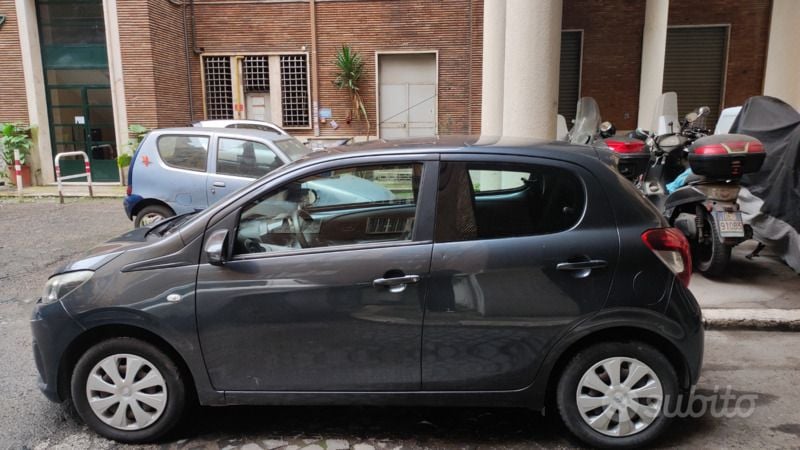 Usata 2017 Peugeot 108 Due volumi | 6900 € (Buon prezzo) - Immagine 1/4