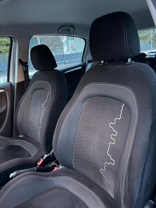 Usata Fiat Punto Lounge 75 CV (55 kW) 2013 Grigio Utilitaria