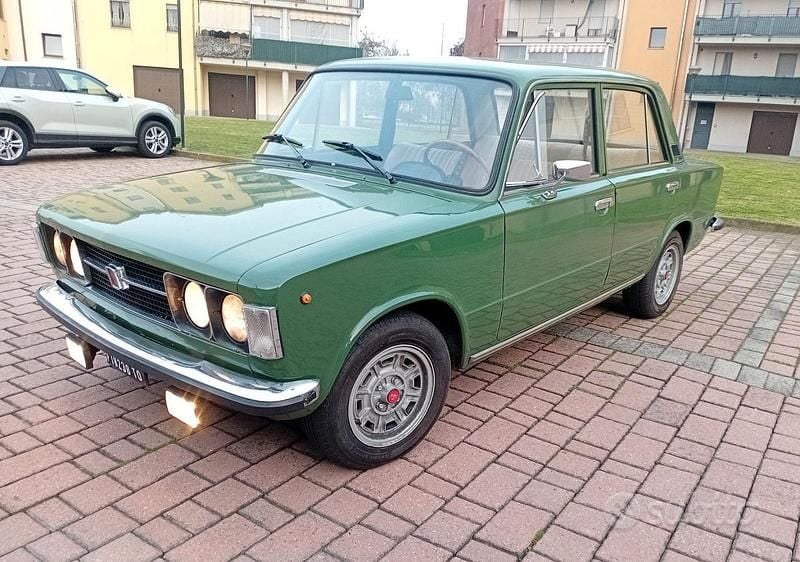 Usata Fiat 124 71 CV (52 kW) 1970 Verde Berlina