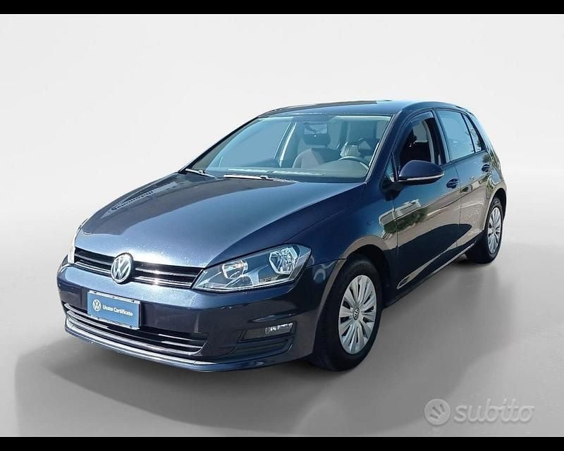 Usata VW Golf VII Trendline 105 CV (77 kW) 2013 Blu Berlina