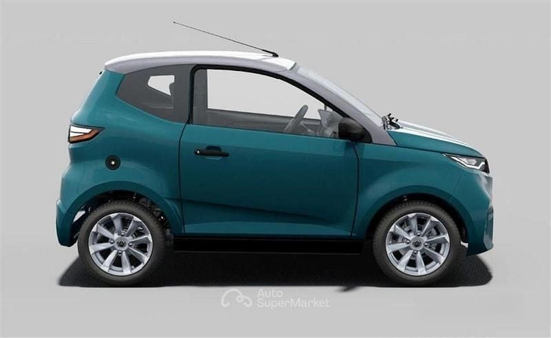 Nuova Aixam AMBITION Pack 2025 Blu Utilitaria