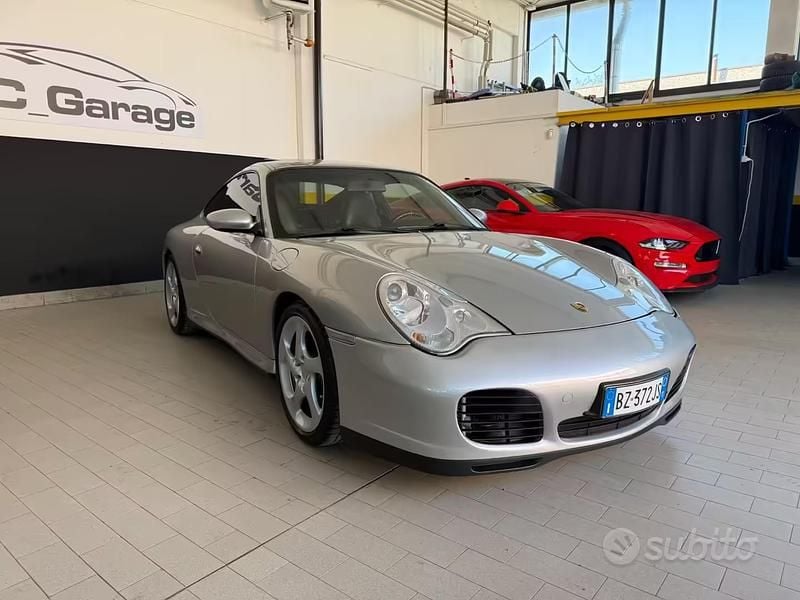 Usata Porsche 996 320 CV (235 kW) 2001 Grigio Coupé