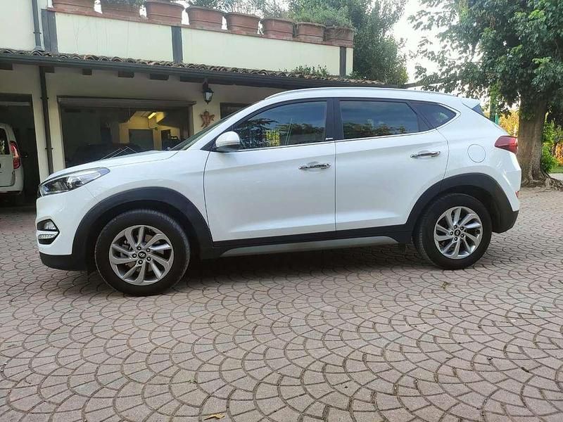 Usata Hyundai Tucson Xpossible 116 CV (85 kW) 2017 Bianco SUV