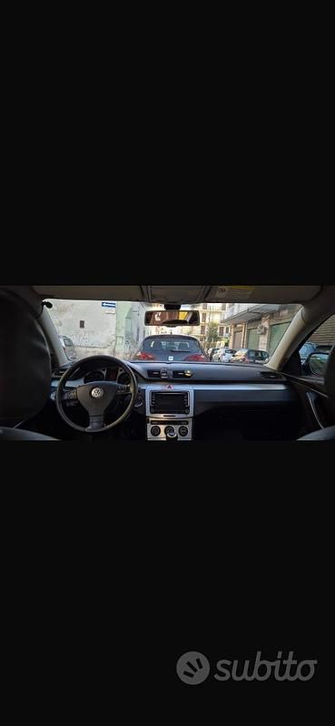 Usata VW Passat 170 CV (125 kW) 2006 Marrone Berlina