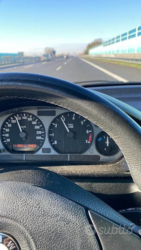 Usata BMW 323 Compact 170 CV (125 kW) 1998 Utilitaria