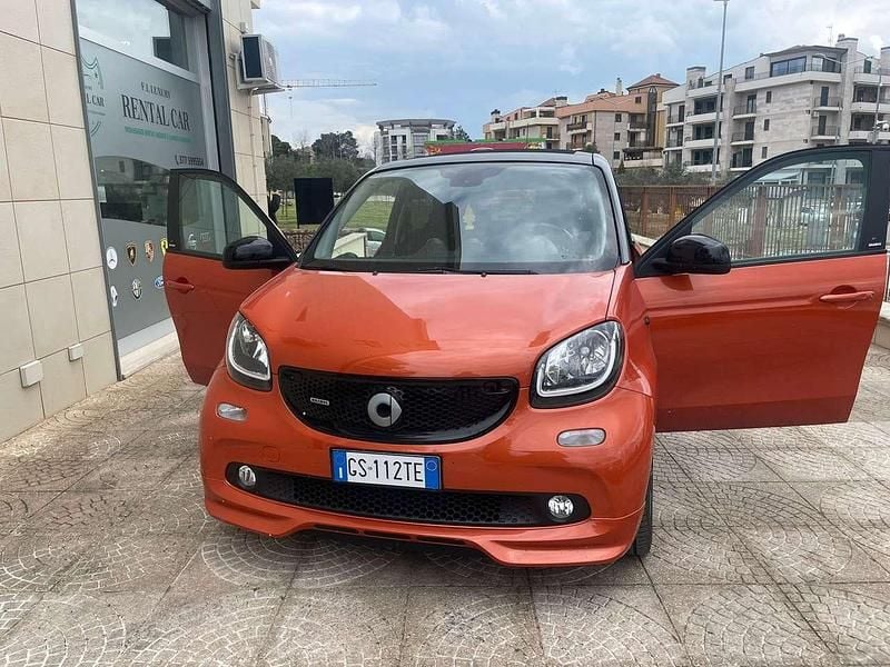 Usata Smart ForFour Brabus 117 CV (86 kW) 2017 Arancione Utilitaria