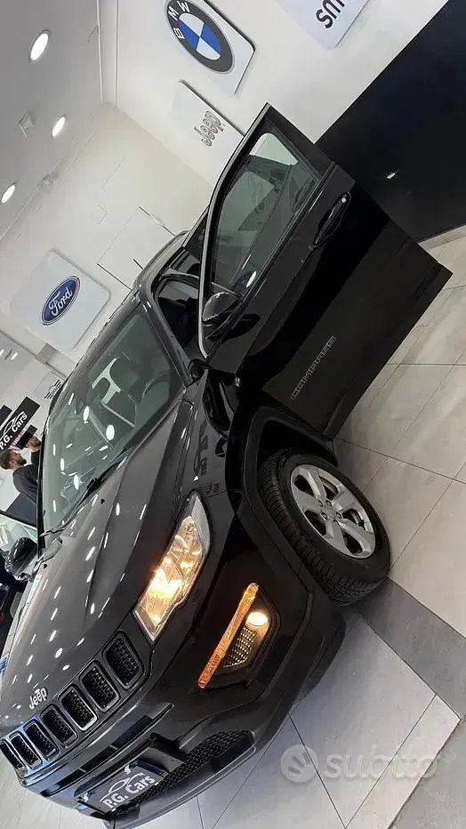 Usata Jeep Compass Night Eagle 120 CV (88 kW) 2019 Nero SUV