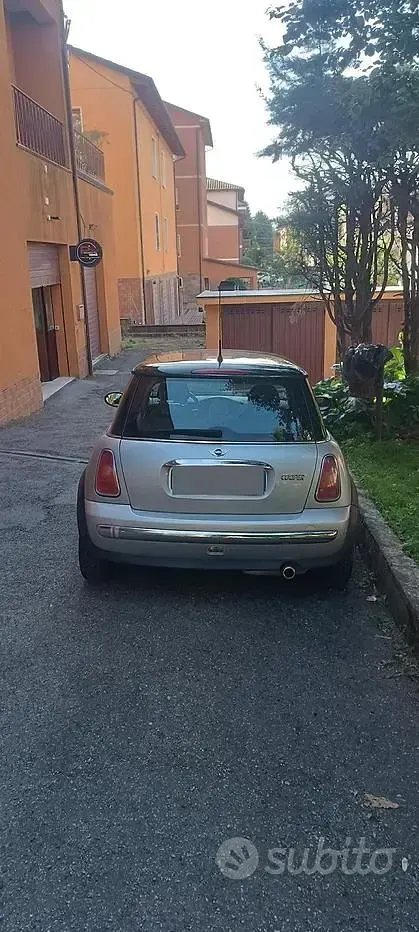 Usata Mini Cooper 116 CV (85 kW) 2003 Grigio Utilitaria