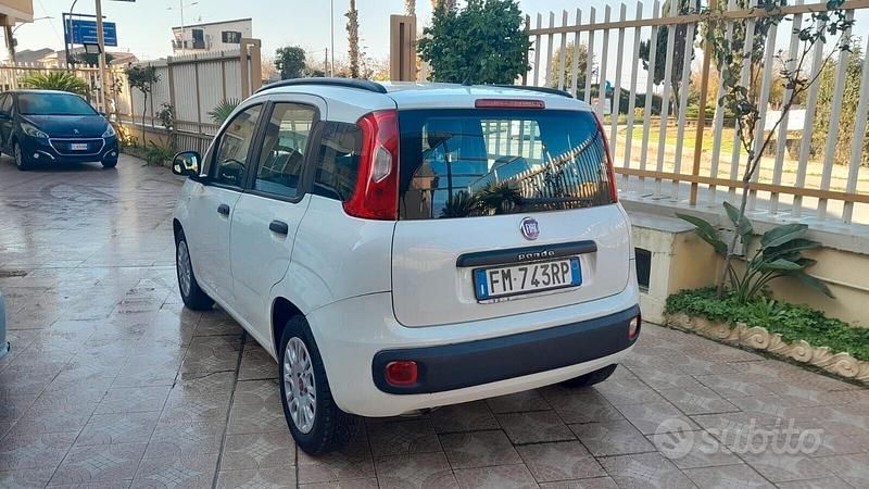 Usata Fiat Panda Pop 69 CV (50 kW) 2017 Bianco Berlina