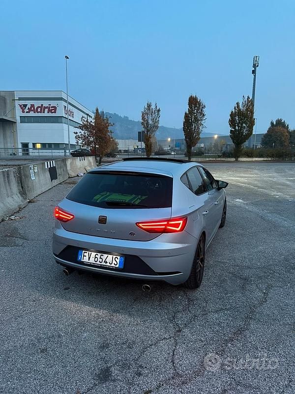 Usata Seat Leon FR 184 CV (135 kW) 2018 Grigio Berlina