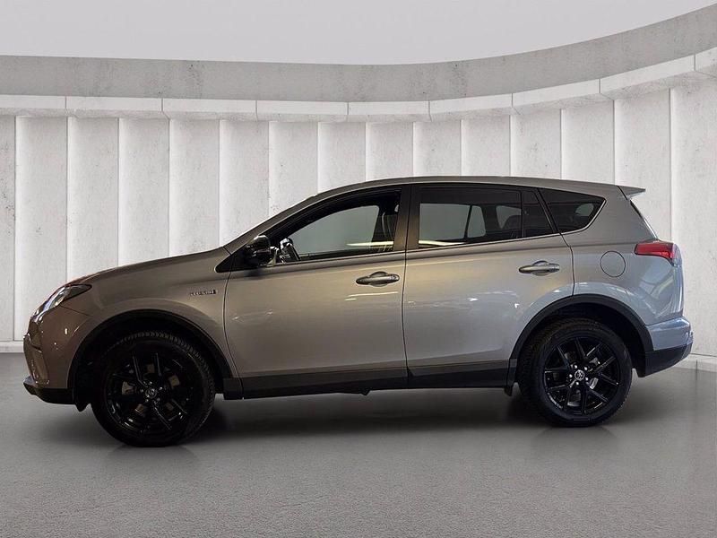 Usata Toyota RAV4 Hybrid 197 CV (144 kW) 2018 Argento SUV