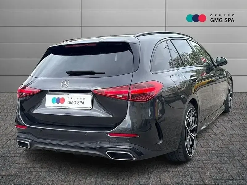 Usata Mercedes 300 Premium 265 CV (194 kW) 2023 Grigio Station wagon