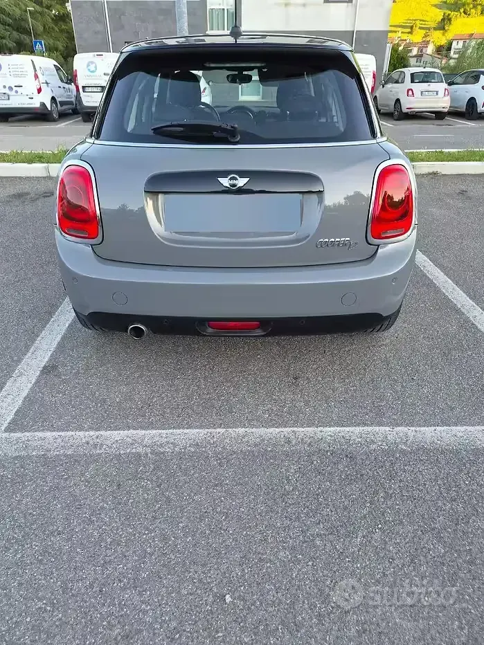 Usata Mini Cooper D 116 CV (85 kW) 2017 Grigio Utilitaria