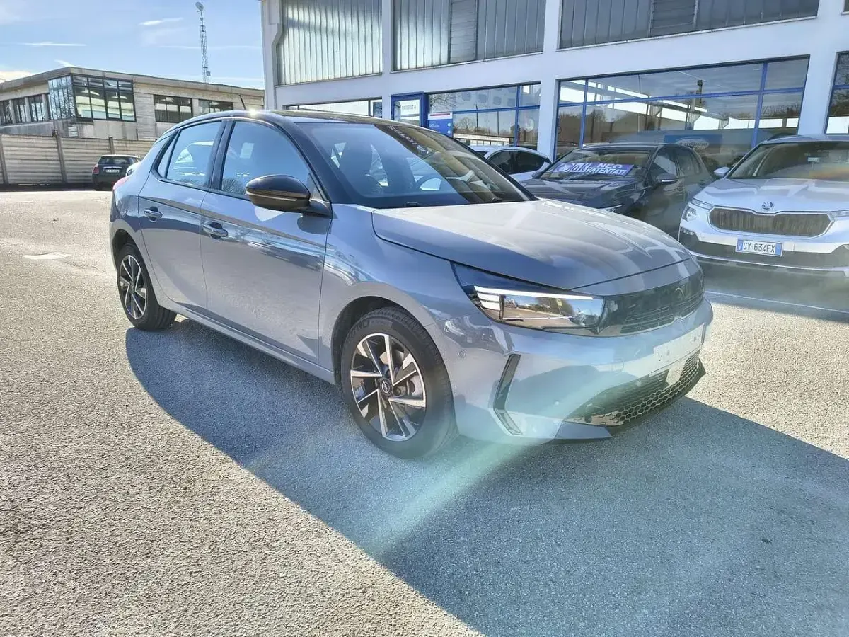 Usata Opel Corsa 101 CV (74 kW) 2025 Grigio Utilitaria