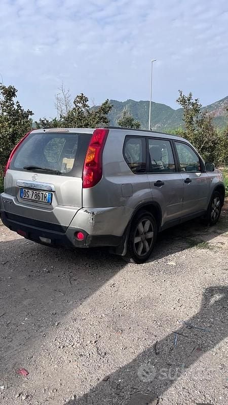 Usata Nissan X-Trail 150 CV (110 kW) 2008 Grigio SUV