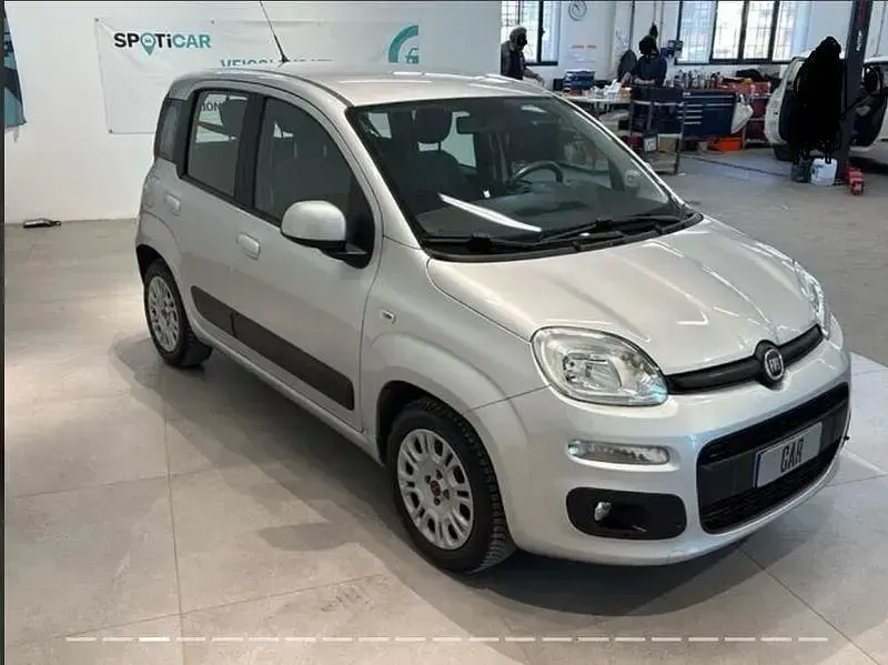 Usata Fiat Panda 69 CV (50 kW) 2015 Argento Utilitaria