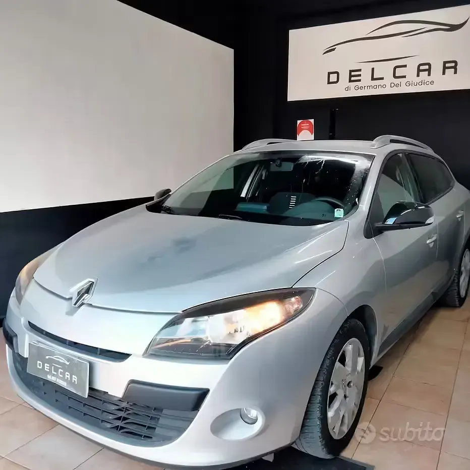 Usata Renault Mégane 110 CV (80 kW) 2011 Grigio Berlina