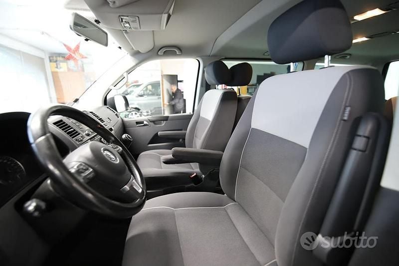 Usata VW T5 140 CV (102 kW) 2011 Grigio Furgone