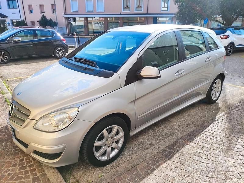 Usata Mercedes B180 2009 Monovolume