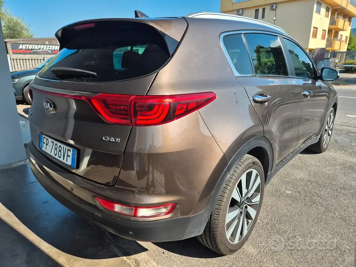 Usata Kia Sportage 116 CV (85 kW) 2018 Marrone SUV