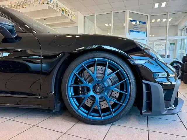Usata Porsche 718 500 CV (367 kW) 2023 Argento metallizzato Utilitaria
