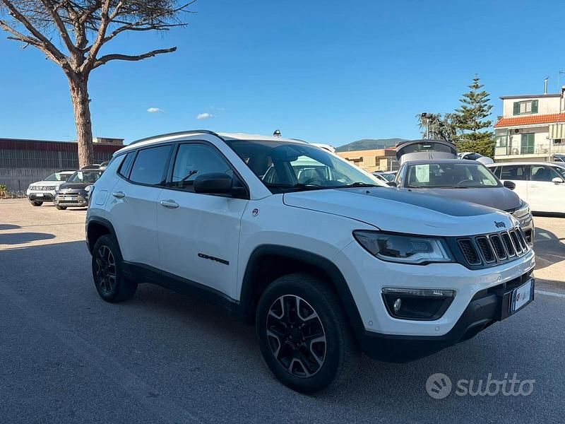 Usata Jeep Compass Trailhawk 170 CV (125 kW) 2019 Bianco SUV