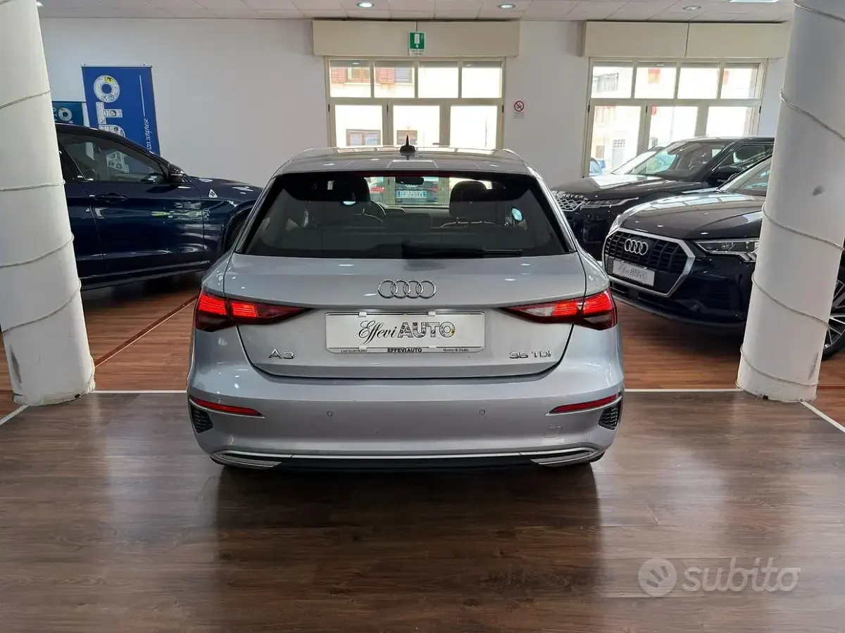 Usata Audi A3 Ambiente 150 CV (110 kW) 2022 Grigio Berlina