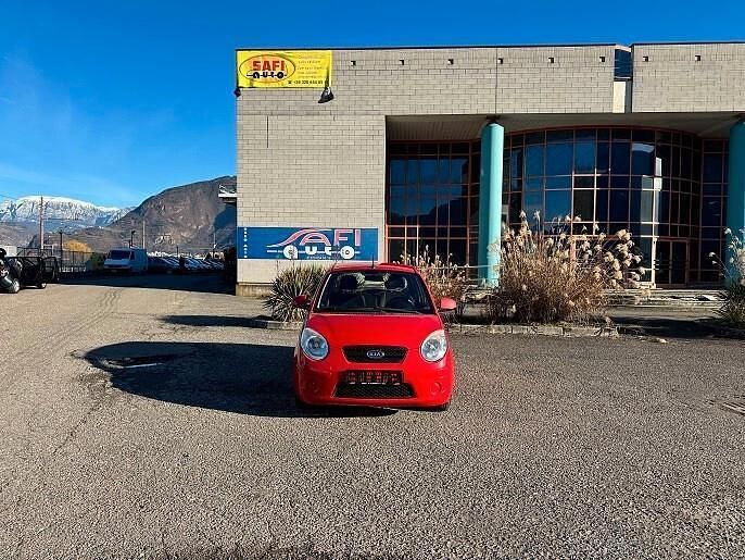 Usata Kia Picanto Style 69 CV (50 kW) 2011 Rosso Utilitaria