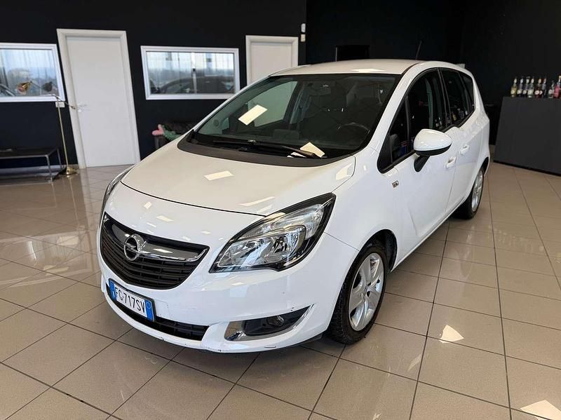 Usata Opel Meriva 101 CV (74 kW) 2017 Bianco Monovolume