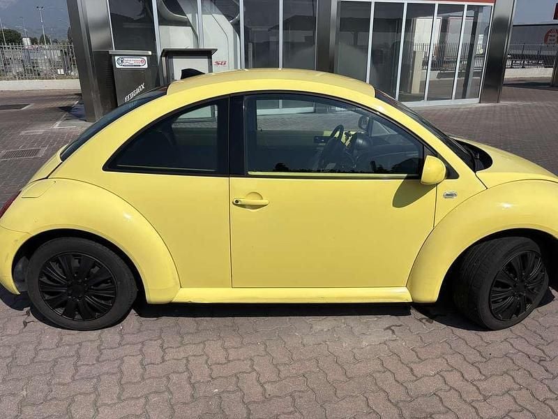 Usata VW New Beetle 102 CV (75 kW) 2002 Utilitaria