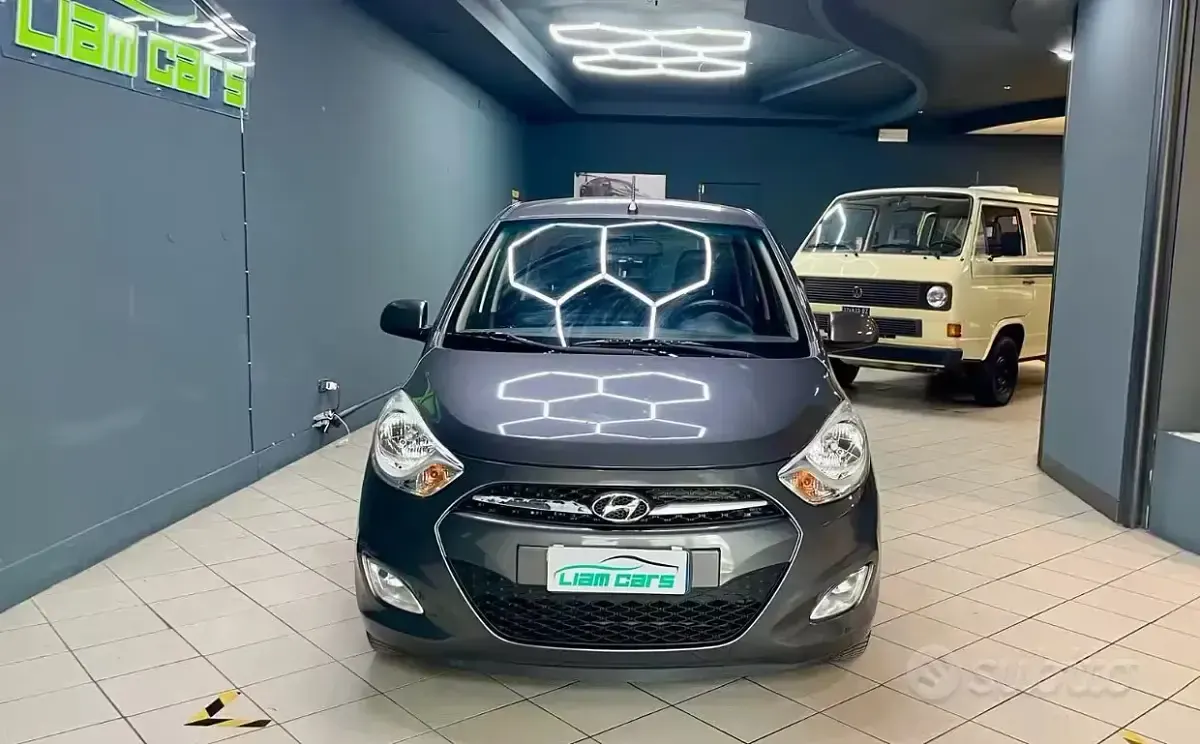 Usata Hyundai i10 69 CV (50 kW) 2013 Grigio Utilitaria