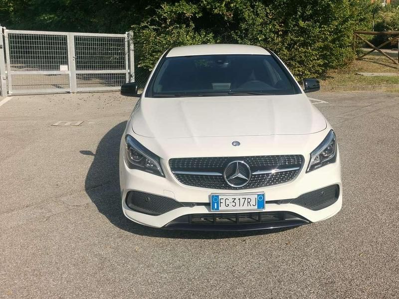 Usata Mercedes CLA200 Shooting Brake Premium 136 CV (100 kW) 2017 Station wagon